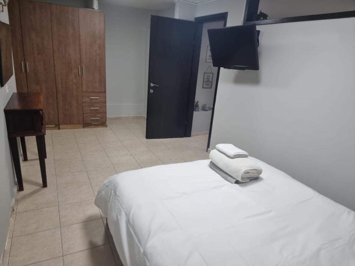 Apartment Amit 18 Minutes From The Airport - אירוח כפרי עמית 18 דקות משדה תעופה