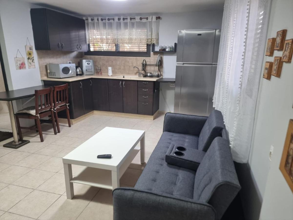 Amit 18 Minutes From The Airport - אירוח כפרי עמית 18 דקות משדה תעופה Apartment *